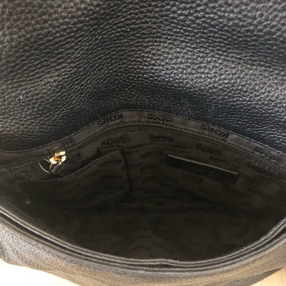 Michael Kors Crossbody - Picture 4 of 5